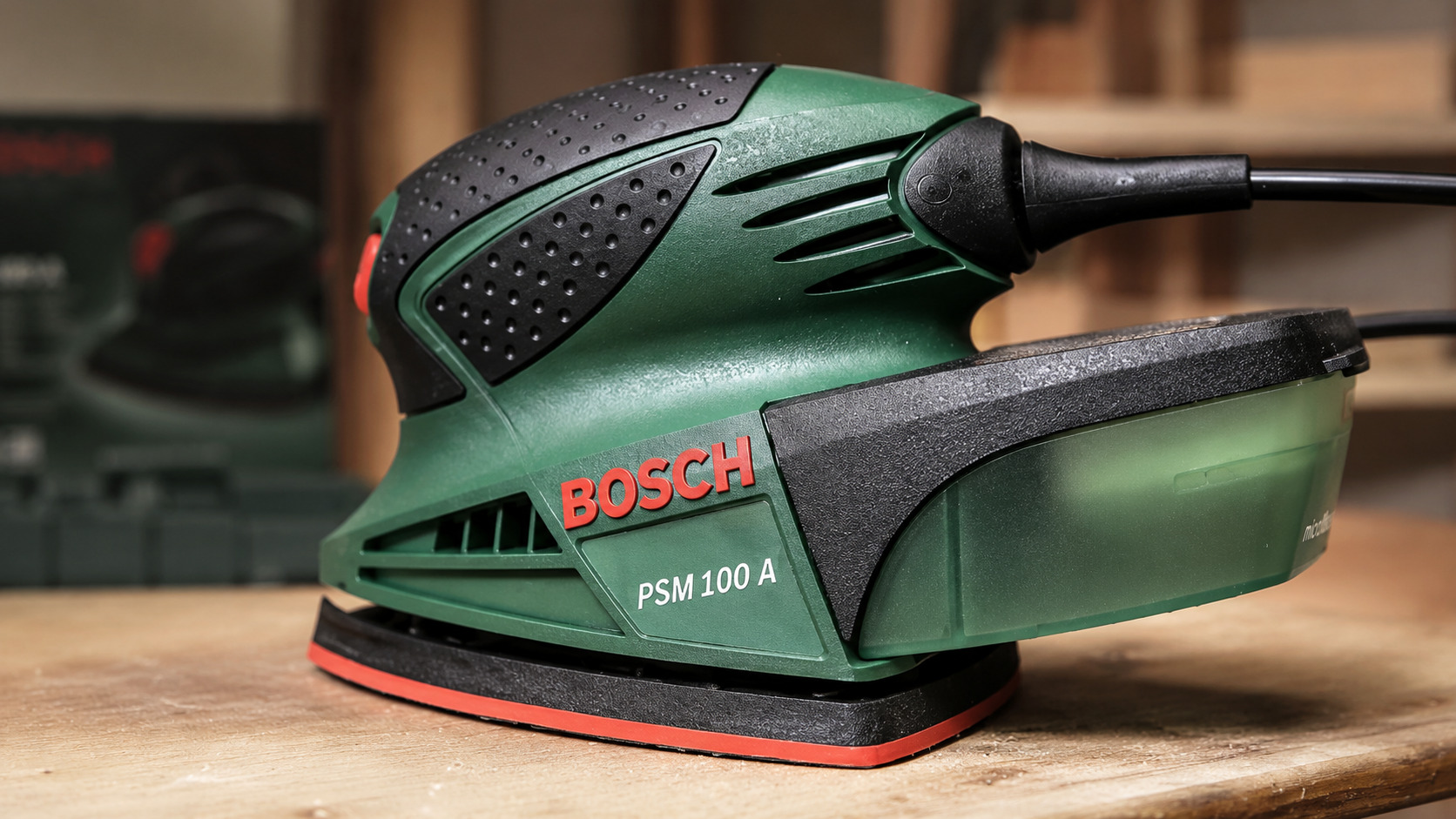 Lijadora Bosch PSM 100 A compacta para pequeños arreglos en casa